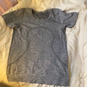 Relaxed Fit Swiftly Tee from Lululemon size 6 grey